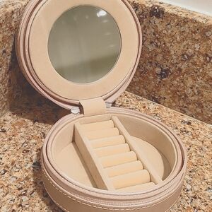 NORDSTROM RACK Rose Gold Shimmery Round Zippered Jewelry Box